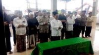 Tangis Pilu Menyambut Kedatangan Jenazah Sugeng_2